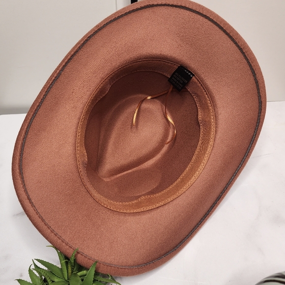 Tan Premium Felt Fedora Hat w/Removable Hat Band Adorned w/LV Embossed Button - Picture 7 of 9